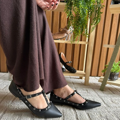 Sapatilha Feminina Bico Fino Spike Elegante Confortável Moda Casual