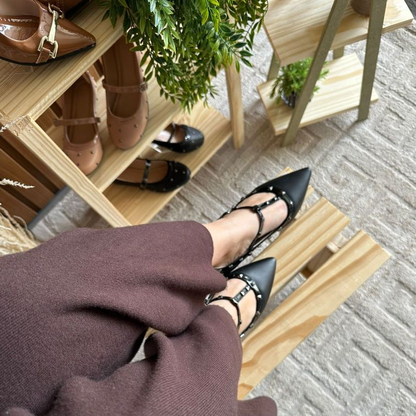 Sapatilha Feminina Bico Fino Spike Elegante Confortável Moda Casual